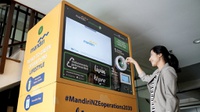 Cegah Pencemaran, Bank Mandiri Sediakan Reverse Vending Machine