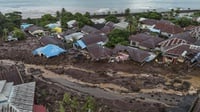 Penyebab Banjir Bandang, Ciri-ciri, & Cara Menanggulanginya