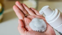 Daftar Facial Wash Wardah untuk Kulit Berminyak dan Berjerawat