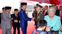 Istana Bantah Jokowi Tak Menyalami Try Sutrisno saat HUT TNI