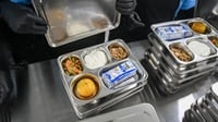 Kepala BGN Akui Masih Pakai Produk Alat Makan Impor untuk MBG