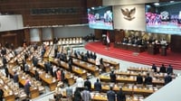 AJI Kritik Aturan Wajib Jas saat Rapat Paripurna DPR