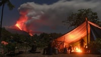 Kondisi Erupsi Gunung Lewotobi Laki-Laki NTT & Status Hari Ini