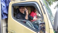 Hasto dan Wawan Ajak Warga Jogja Gotong Royong Bersihkan Sampah