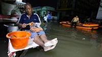 9 RT & 6 Ruas Jalan di Jakarta Tergenang Banjir akibat Hujan