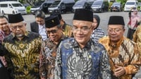 DPR Ungkap Penyebab Penurunan Biaya Haji 2025