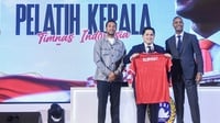 Benarkah Dirk Kuyt Jadi Staf Pelatih Kluivert Timnas Indonesia?