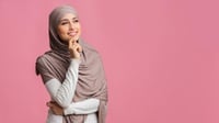 12 Rekomendasi Warna Outfit yang Cocok dengan Hijab Khaki