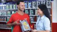 4 Tips Mudah Cara Mengenali Oli Asli dan Palsu Pertamina