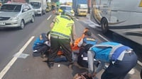 Seorang Pria Tewas Akibat Nekat Menyebrang di Tol Japek