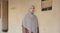 7 Warna Jilbab yang Cocok dengan Baju Warna Milo