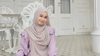 7 Warna Jilbab yang Cocok dengan Baju Warna Lavender