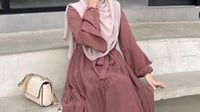 10 Warna Jilbab yang Cocok dengan Baju Mocca