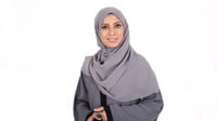 8 Ide Warna Jilbab yang Cocok dengan Gamis Abu-Abu untuk Bukber