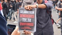 Demo Tolak UU TNI di Semarang, Massa Ngotot Masuk Gedung DPRD