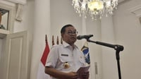 Pramono akan Surati PT Adhi Karya untuk Bongkar Tiang Monorel