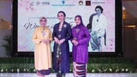 Di Catwalk, Istri Mensos dan Wamensos Kompak Berkebaya Nusantara