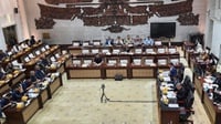 Risiko Beban Utang saat Performa Penerimaan Negara Suram