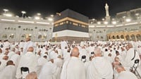 Jemaah Haji Indonesia Jalani Ibadah Haji 2025