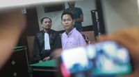 Majelis Hakim PN Mataram Vonis Agus Buntung 10 Tahun Penjara