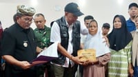 Kementerian Sosial Santuni Korban Longsor Cirebon