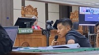 Blak-blakan Ade Bhakti & Peran sebagai Perantara Suap Mbak Ita