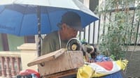 Para Penjaga Masa Lalu yang Tak Tergantikan oleh Modernisasi