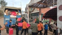 Kemensos Salurkan Bantuan bagi Korban Longsor di Purwakarta