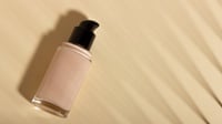 Rekomendasi Sunscreen Foundation Tahan Lama