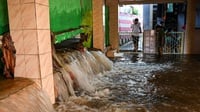 10 Pompa Dinas SDA Jakarta Terbakar saat Tangani Banjir