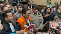 Hasto Klaim Tulis Tangan Pleidoi Sendiri: Sampai Pegal-pegal