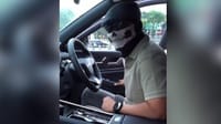 Profil Om Mobi yang Dipalak Jukir di Palembang & Kronologinya