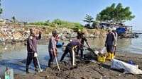 Muara Dangkal, Nelayan Tegal Gali Sendiri Jalur ke Laut