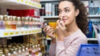 12 Rekomendasi Parfum Wangi Bunga Floral yang Enak & Tahan Lama