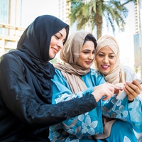 20 idea Hijab Short Escape Aufit teratas pada tahun 2024