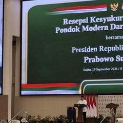 Prabowo Teriakkan Free Palestine di Acara 100 Tahun Gontor