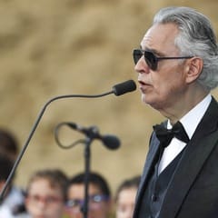 Siapa Andrea Bocelli & Kenapa MUI Desak Pembatalan Konsernya?