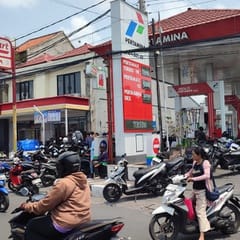Daftar 52 SPBU di Bali yang Buka 24 Jam untuk Atasi Antrean BBM