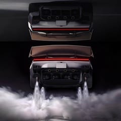 Mobil Terbang Jadi Salam Perpisahan Tesla