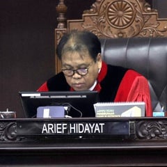 Hakim MK Arief Hidayat Marahi Kuasa Hukum PKB karena Tak Tegas