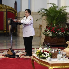 Pengurus Cabang dan Ranting PDIP Tolak Pertemuan Megawati-Jokowi