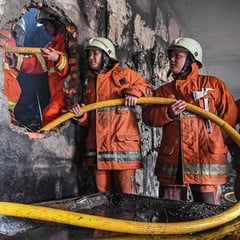 Permukiman Padat di Tebet Terbakar, Kobar Api Telah Dipadamkan