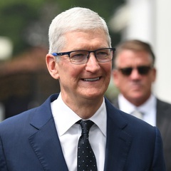Profil Tim Cook CEO Apple dan Tujuan Datang ke Indonesia
