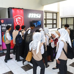 MSI Indonesia Kenalkan 5 Laptop Terbaik di Kelas Tirto Bandung