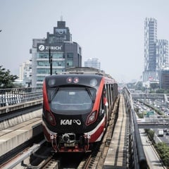 KAI Perpanjang Operasional LRT Jabodebek pada Malam Tahun Baru