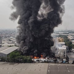 9 Orang Tewas akibat Kebakaran Pabrik Pakan Ternak di Bekasi