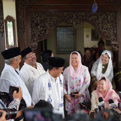 Pramono dan Rano Karno Kunjungi Sinta Nuriyah di Ciganjur