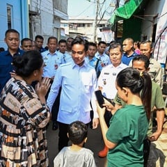 Gibran Minta Pemprov DKI Buat Kebijakan Atasi Banjir Rob