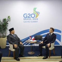 Prabowo Temui Presiden Prancis di Sela Acara KTT G20 di Brasil