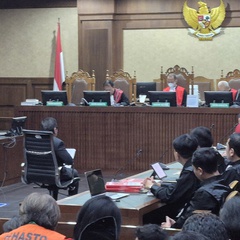 Bacakan Eksepsi, Hasto Klaim Diintimidasi usai Pecat Jokowi